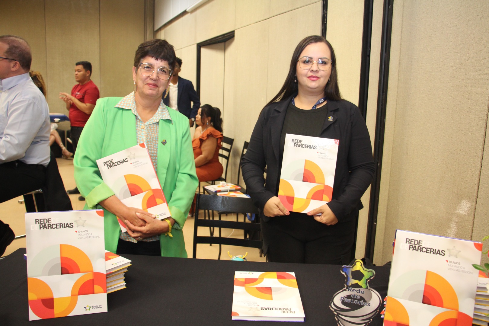 Lançamento do Livro 10 anos da Rede de Parcerias - dia 02-06-2025 (289).JPG