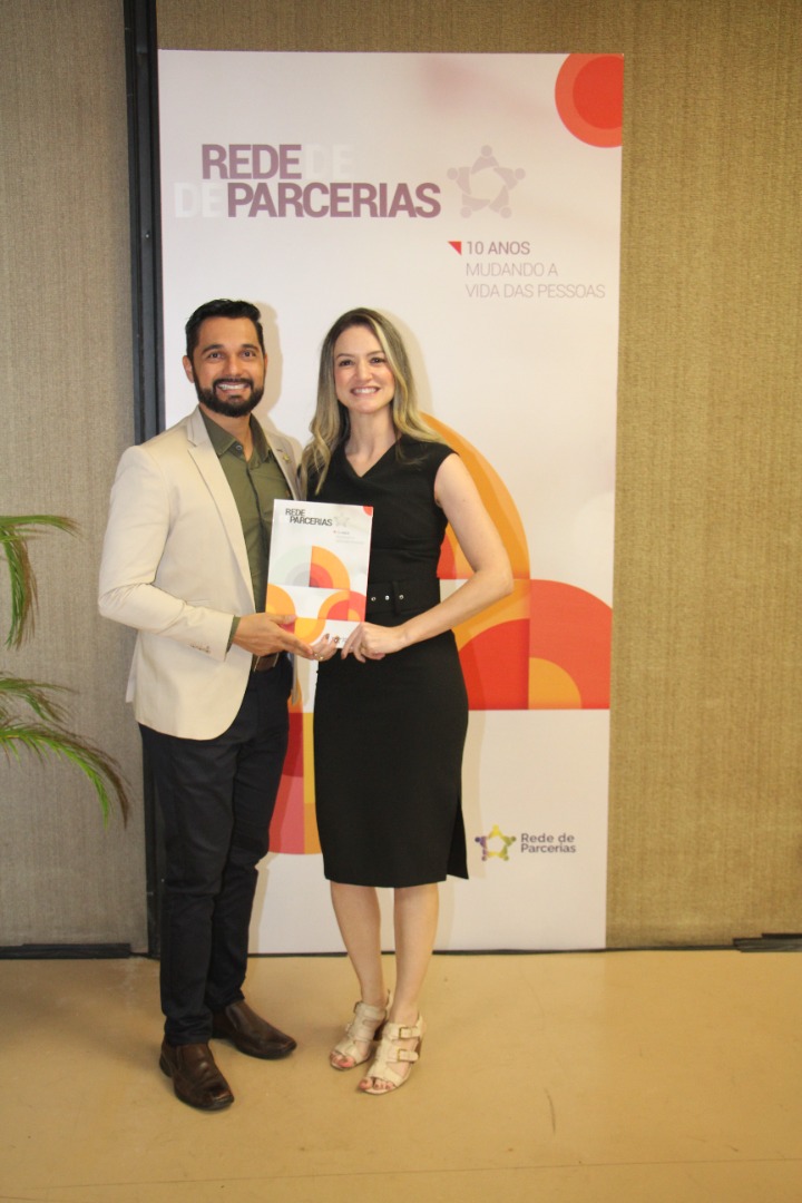 Lançamento do Livro 10 anos da Rede de Parcerias - dia 02-06-2025 (302).JPG