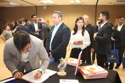 Lançamento do Livro 10 anos da Rede de Parcerias - dia 02-06-2025 (312).JPG