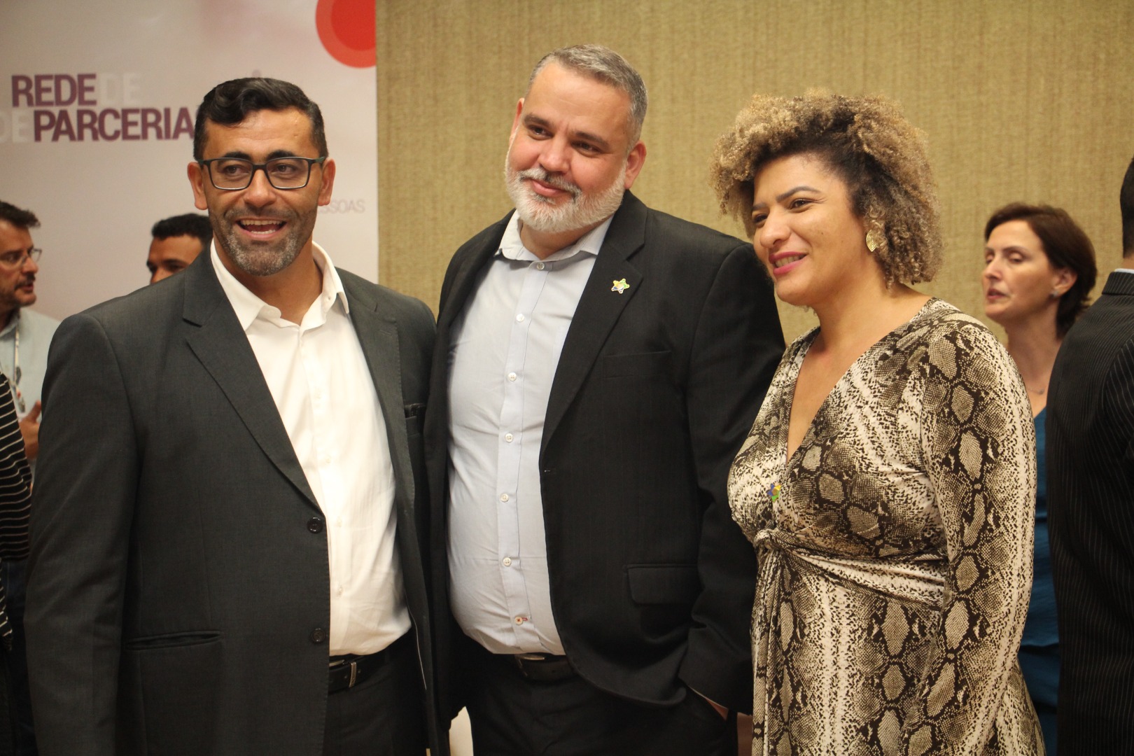 Lançamento do Livro 10 anos da Rede de Parcerias - dia 02-06-2025 (328).JPG