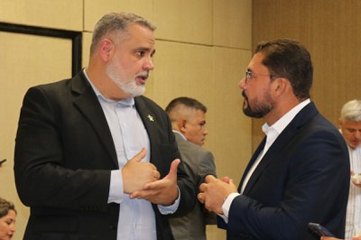 Lançamento do Livro 10 anos da Rede de Parcerias - dia 02-06-2025 (341).JPG