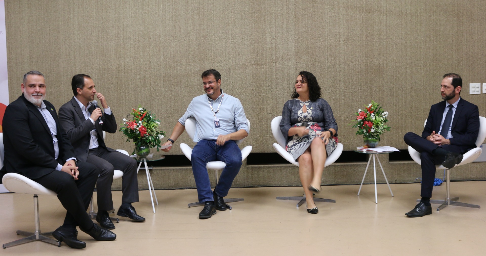 Lançamento do Livro 10 anos da Rede de Parcerias - dia 02-06-2025 (365).JPG