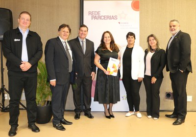 Lançamento do Livro 10 anos da Rede de Parcerias - dia 02-06-2025 (369).JPG