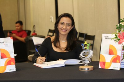 Lançamento do Livro 10 anos da Rede de Parcerias - dia 02-06-2025 (61).JPG