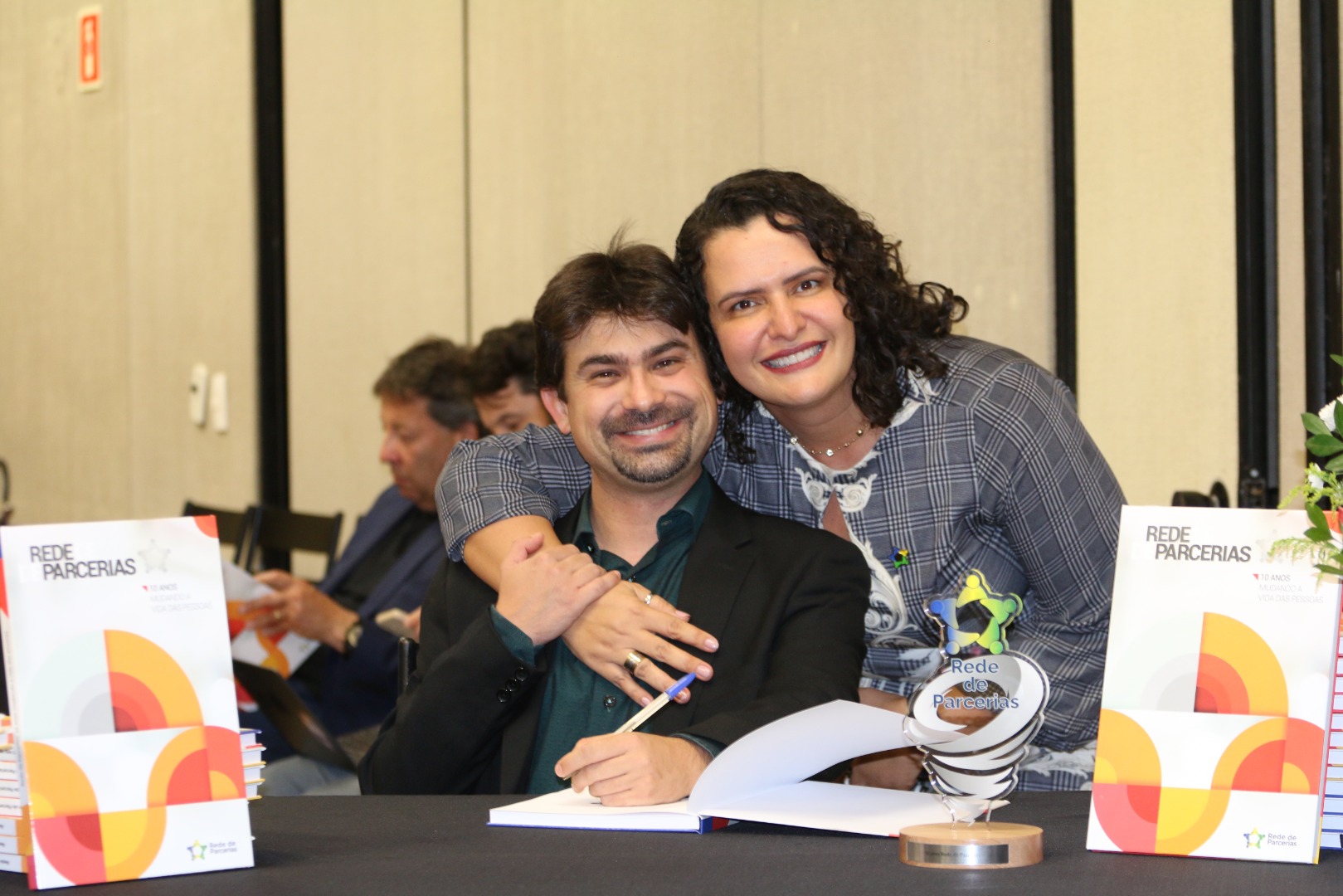 Lançamento do Livro 10 anos da Rede de Parcerias - dia 02-06-2025 (66).JPG