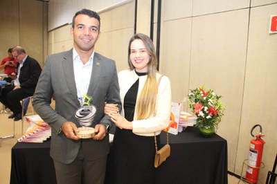 Lançamento do Livro 10 anos da Rede de Parcerias - dia 02-06-2025 (71).JPG