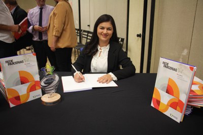 Lançamento do Livro 10 anos da Rede de Parcerias - dia 02-06-2025 (79).JPG