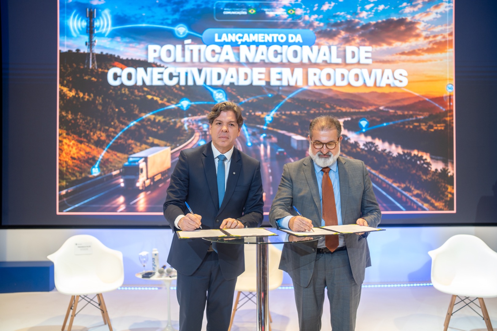 CONECTIVIDADE MT E MCOM (3).jpeg