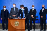 Governo Federal lança programa para aumentar segurança e melhorar saúde de caminhoneiros