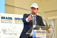 “Cabe à nossa geração a responsabilidade de transformar o nosso país”, diz Tarcísio