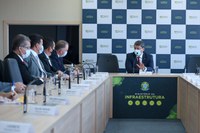 Ministro discute com governador e parlamentares obras prioritárias no Espírito Santo