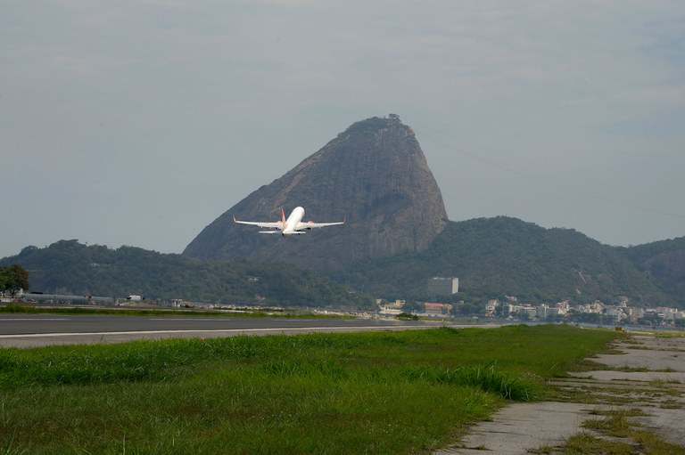Aeroporto Santos Dumont será leiloado em um bloco único