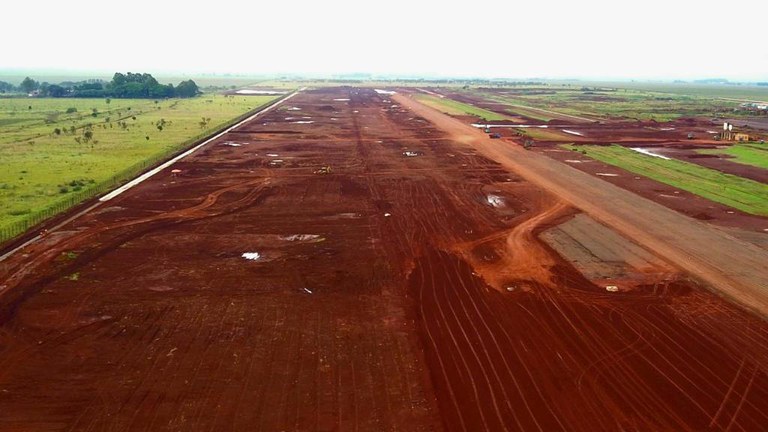 Ministro da Infraestrutura vistoriou as obras de ampliação do Aeroporto de Dourados
