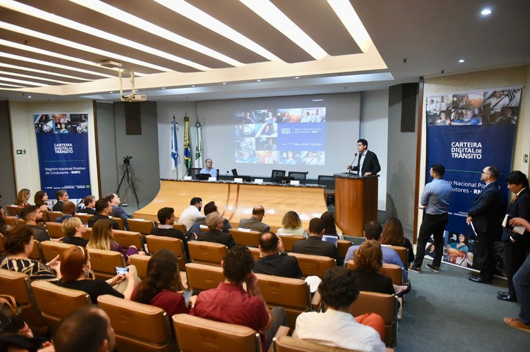 Ministro Marcelo Sampaio explica vantagens do cadastro positivo