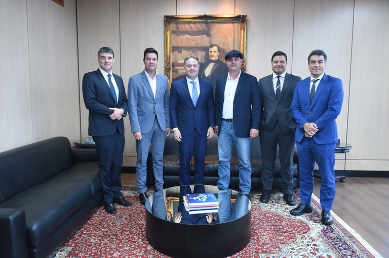 Ministro Renan Filho se reuniu com o governador Ratinho Junior sobre o projeto de Rodovias Integradas Paraná