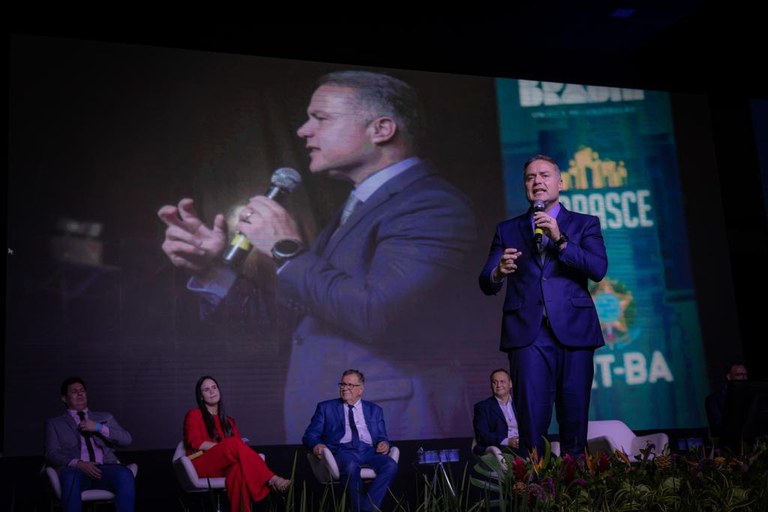 Ministro Renan participou da XXII Marcha dos Legislativos Municipais e Gestões Públicas