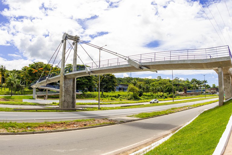Restauração facilita travessia de pedestres e fluxo de veículos em pontes pernambucanas