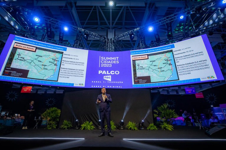 Em Santa Catarina, ministro dos Transportes detalha retomada de investimentos públicos nas estradas do país