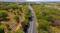 Revitalização de trecho da BR-352 impulsiona escoamento em polo agrícola do interior da Bahia
