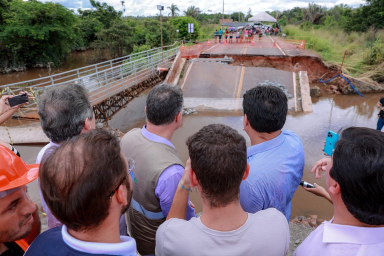 Ponte provisória será utilizada para substituir a que caiu na BR-222/MA - Foto: Marcio Ferreira/MT
