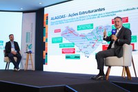 “Vamos fazer a Ponte de Penedo, o Arco Metropolitano de Maceió e concluir a BR-101/AL”, destaca Renan Filho em evento sobre mobilidade urbana