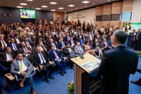 "Brasil consegue exportar muito porque tem infraestrutura de qualidade", afirma Renan Filho durante lançamento do Plano de Escoamento da Safra