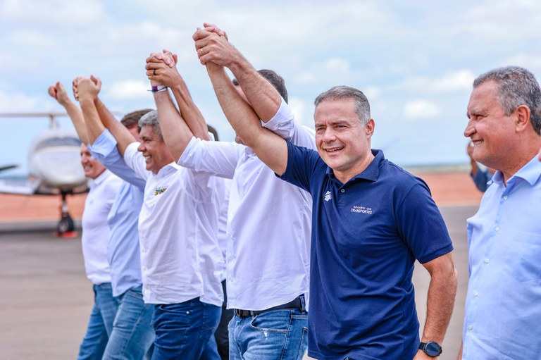 Pavimentação BR-135/BA