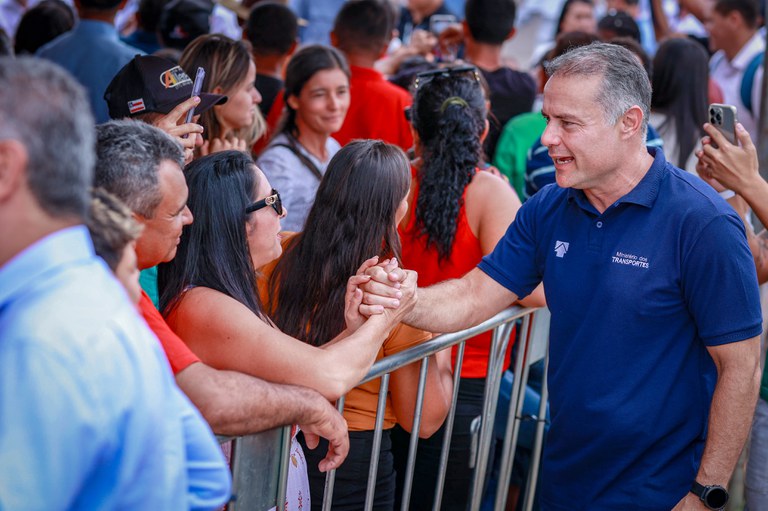 Pavimentação BR-135/BA