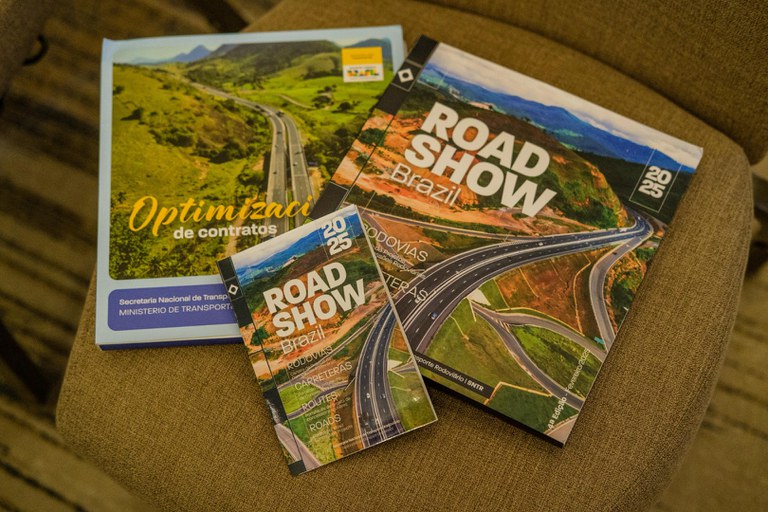 Material informativo do Roadshow Brasil 2025 - Missão México