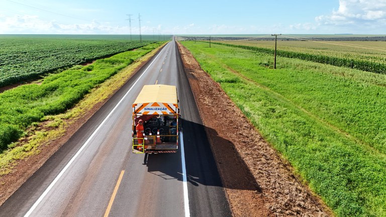 frame 2 horizontal.jpeg