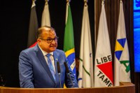 Secretário-executivo do MT, George Santoro oficializa a posse de Guilherme Theo Sampaio como novo diretor-geral da ANTT