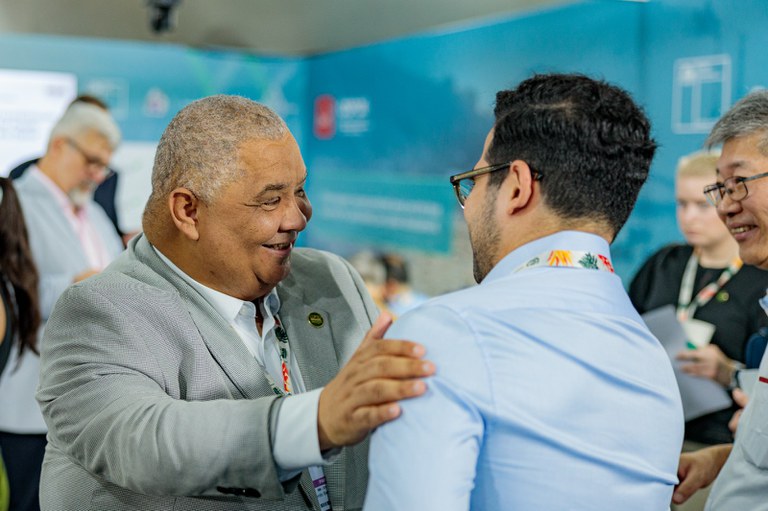 WhatsApp Image 2025-11-14 at 18.05.45 (1).jpeg