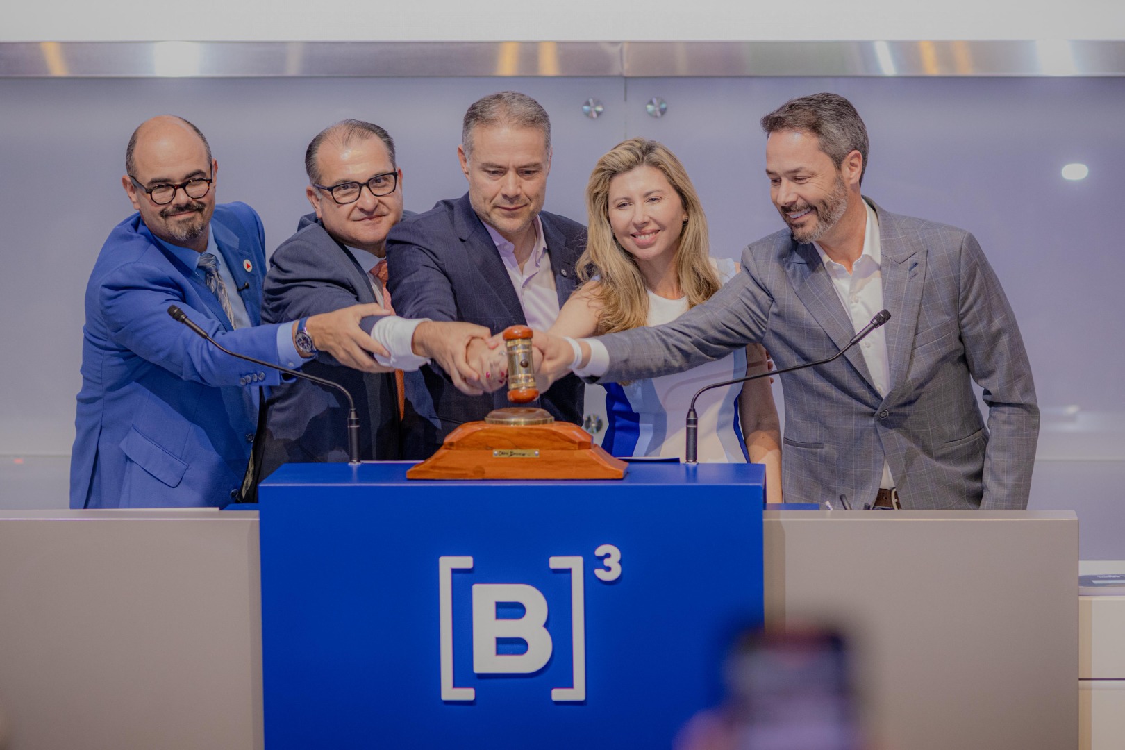 Com oferta de 17,05 % de desconto sobre a tarifa de pedágio e investimento de R$14,8 bilhões, concessionária Motiva assume a gestão da estrada