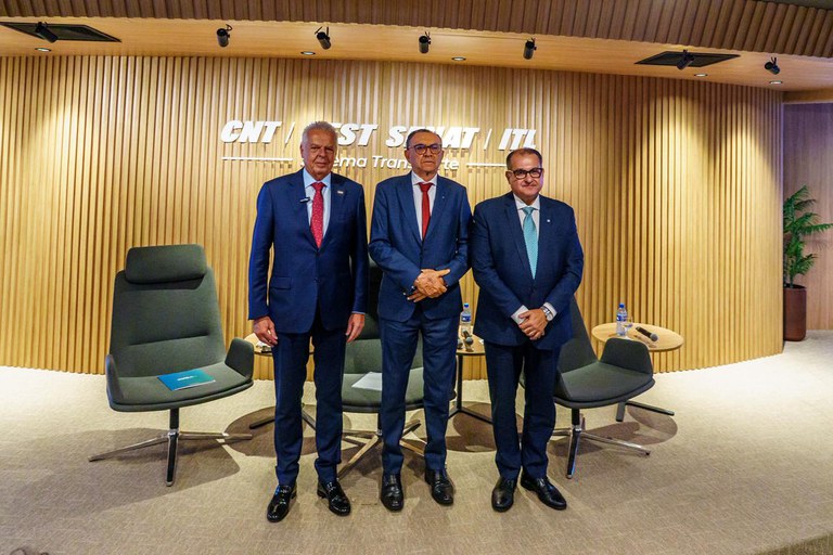 WhatsApp Image 2025-12-18 at 18.44.06 (1).jpeg