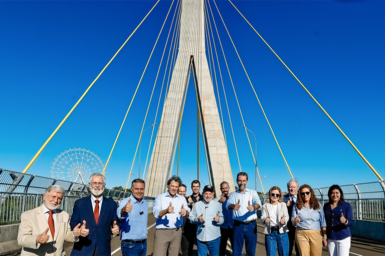 Nova estrutura sobre o Rio Paraná amplia a capacidade logística da fronteira e fortalece a integração econômica entre os dois países
