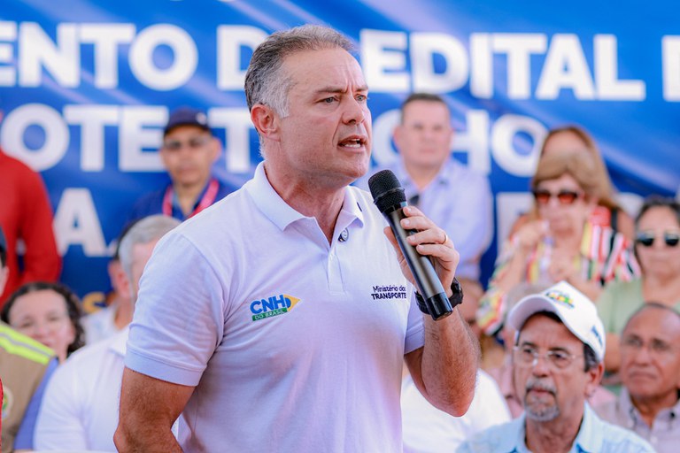 MINISTRO DOS TRANSPORTES AUTORIZA OBRAS DE DUPLICAÇÃO NA BR-304/RN