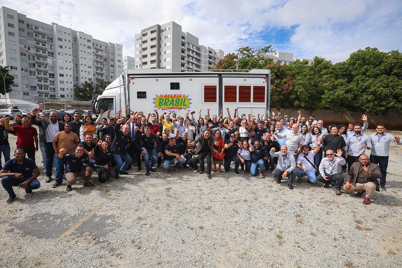 Reunião sobre a CNH do Brasil e autorização para início das obras do PPD de Carandaí marcam primeiro dia da viagem
