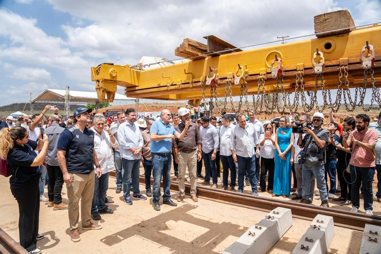 Secretário Nacional de Transporte Ferroviário vistoria obras dos Lotes 9 e 10 da Transnordestina, no Ceará - Foto: Michel Corvello/MT