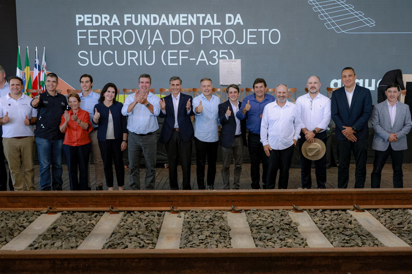 Trecho irá conectar fábrica à Malha Norte e ao Porto de Santos (SP); ministro Renan Filho participou do evento, nesta sexta (6)