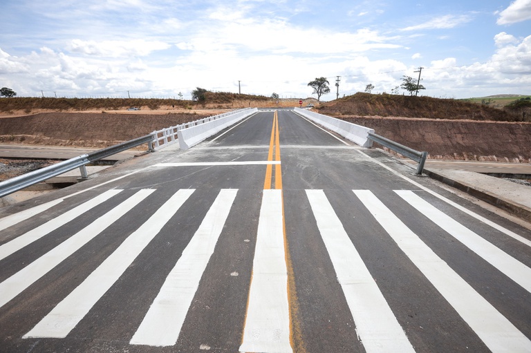 Obras na BR-101 ampliam a segurança viária e melhoram a mobilidade para os alagoanos. - Foto: Felipe Brasil/MT