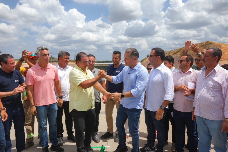 Obras na BR-101 ampliam a segurança viária e melhoram a mobilidade para os alagoanos. - Foto: Felipe Brasil/MT