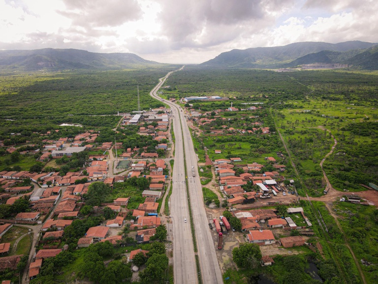 Fotos da duplicação da BR-222