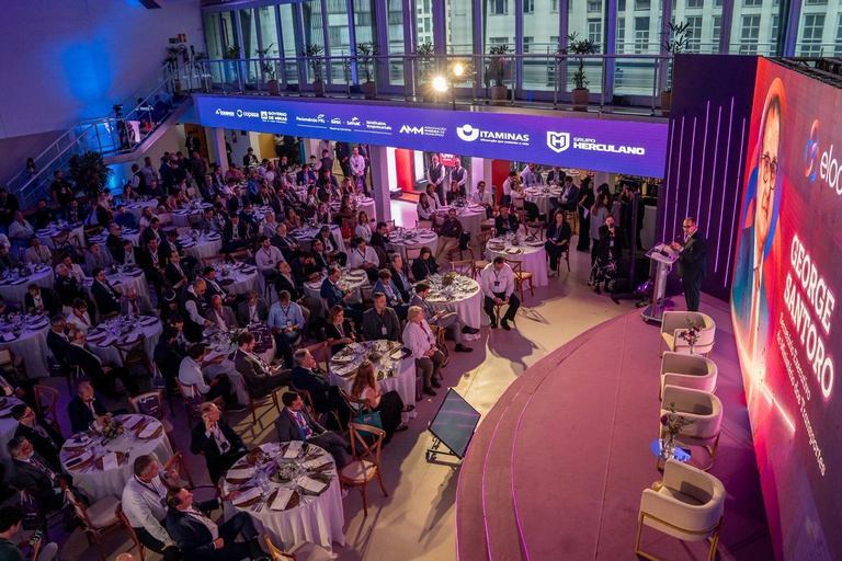 Minas entra no radar dos grandes projetos logísticos e amplia a capacidade de escoamento com novos aportes em rodovias e ferrovias. - Michel Corvello/MT