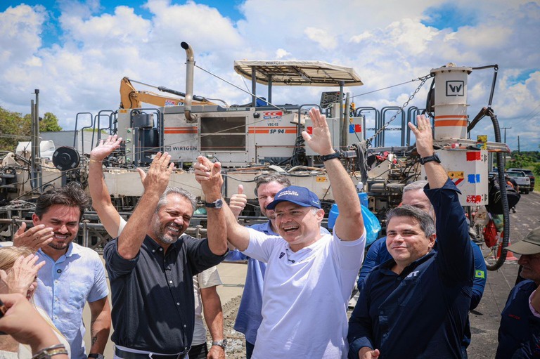 Ministério dos Transportes iniciou a recuperação de 406 quilômetros da BR-020 e vistoriou obras na BR-116 no Ceará