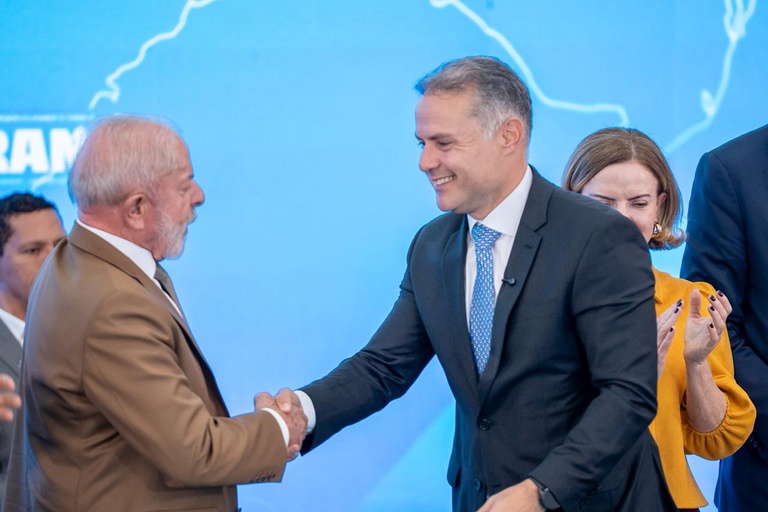 NO_PARANA_PRESIDENTE_LULA_E_MINISTRO_RENAN_FILHO_AUTORIZAM_OBRAS_DO_CONTORNO_SUL_METROPOLITANO_DE_MARINGA_E_DE_TRECHO_DA_ESTRADA_BOIADEIRA (28).jpeg