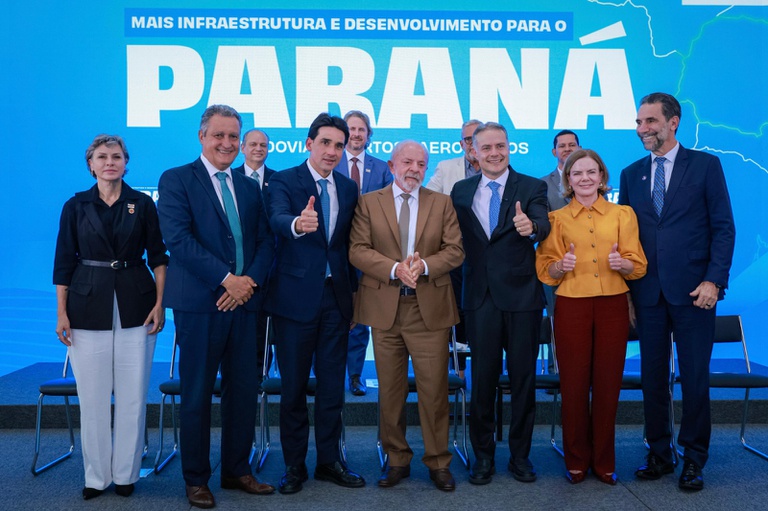 NO_PARANA_PRESIDENTE_LULA_E_MINISTRO_RENAN_FILHO_AUTORIZAM_OBRAS_DO_CONTORNO_SUL_METROPOLITANO_DE_MARINGA_E_DE_TRECHO_DA_ESTRADA_BOIADEIRA (30).jpeg