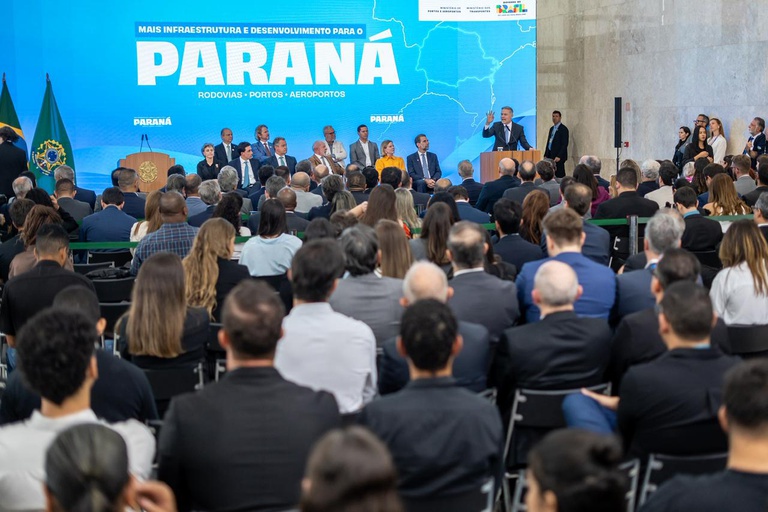 NO_PARANA_PRESIDENTE_LULA_E_MINISTRO_RENAN_FILHO_AUTORIZAM_OBRAS_DO_CONTORNO_SUL_METROPOLITANO_DE_MARINGA_E_DE_TRECHO_DA_ESTRADA_BOIADEIRA (36).jpeg