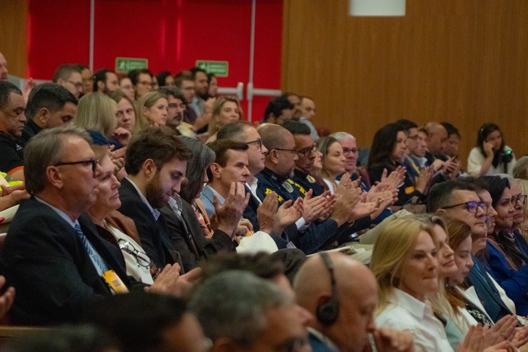 4º Seminário Internacional de Segurança no Trânsito e lançamento do Guia de Gestão de Velocidades