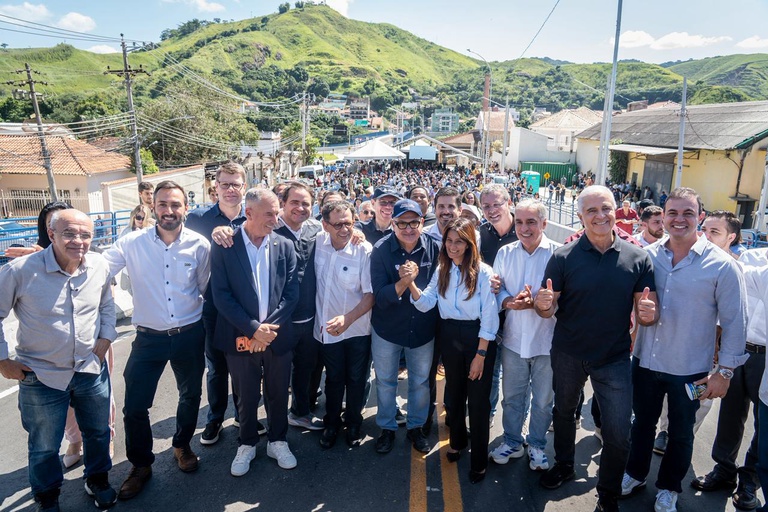 Entrega de Complexo Viário em Barra do Piraí RJ