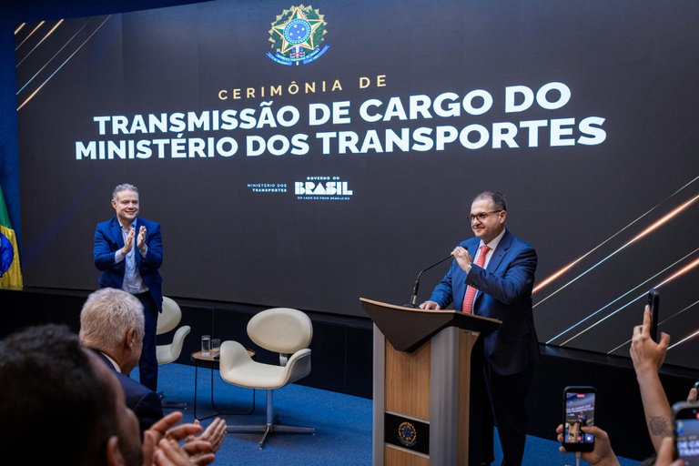 Renan Filho se despede do Ministério dos Transportes e George Santoro ex-secretário-executivo assume a pasta